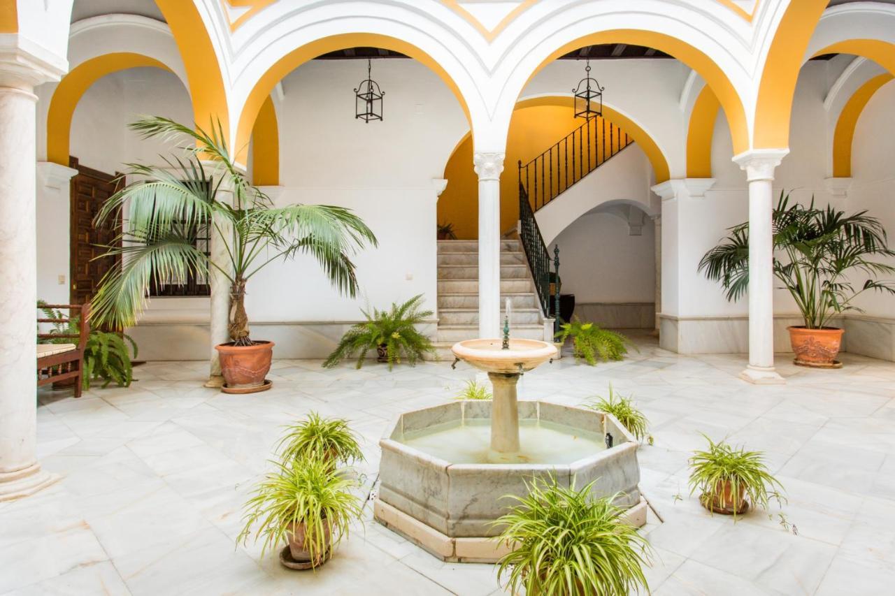 Magico Apartamento En Casa Palacio Del Siglo XVII Севилья Экстерьер фото